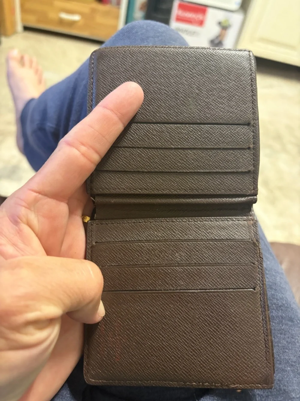 Louis Vuitton wallet - Picture 7 of 7